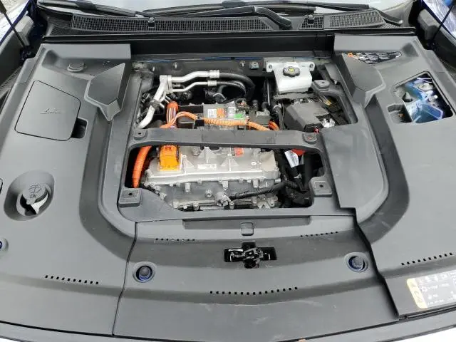 2024 CADILLAC LYRIQ LUXURY  