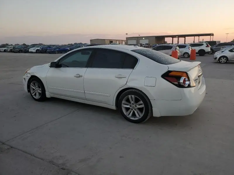2011 NISSAN ALTIMA SR  