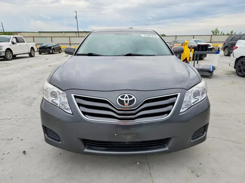 2010 TOYOTA CAMRY LE  