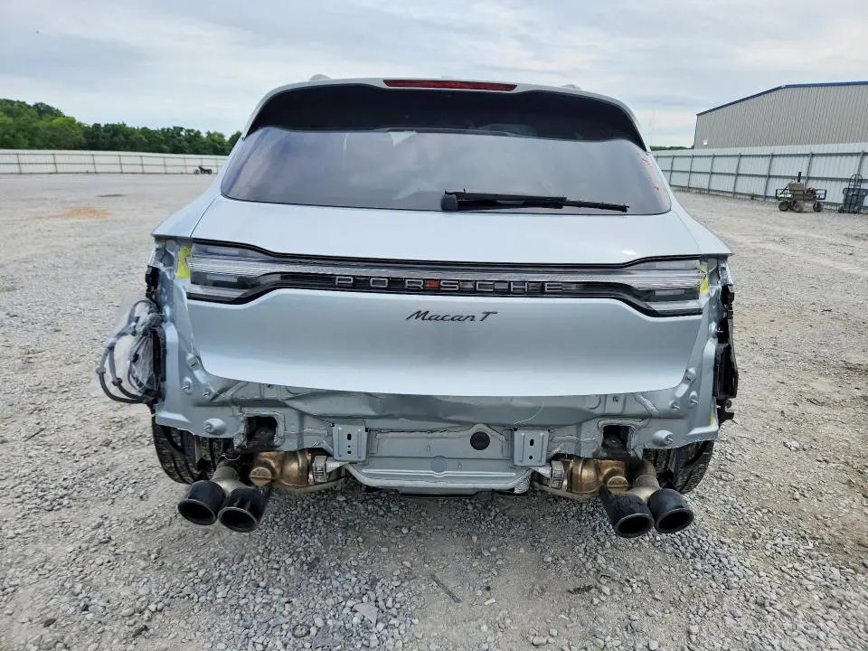 2023 PORSCHE MACAN BASE  