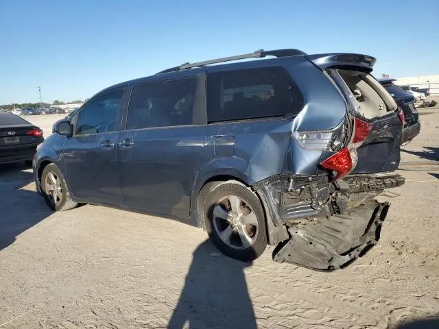 2014 TOYOTA SIENNA XLE  