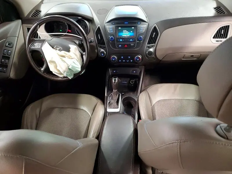 2015 HYUNDAI TUCSON SE  