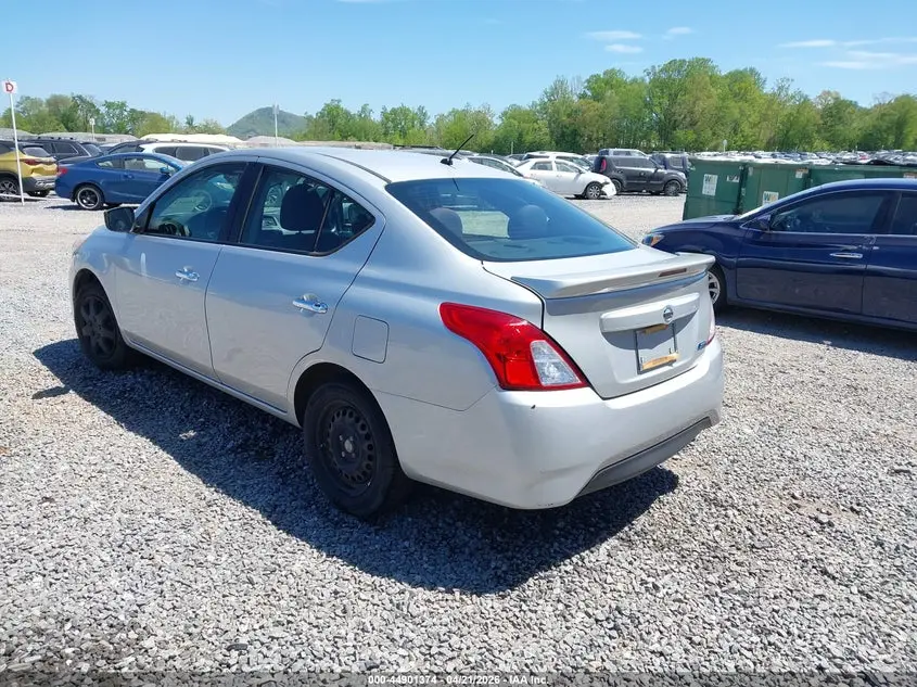 2016 NISSAN VERSA  