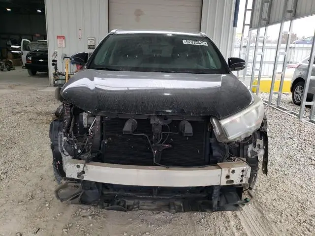 2016 TOYOTA HIGHLANDER XLE  