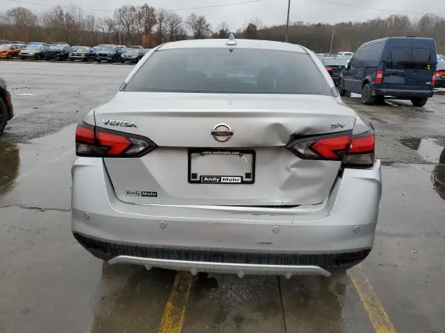 2021 NISSAN VERSA SV  