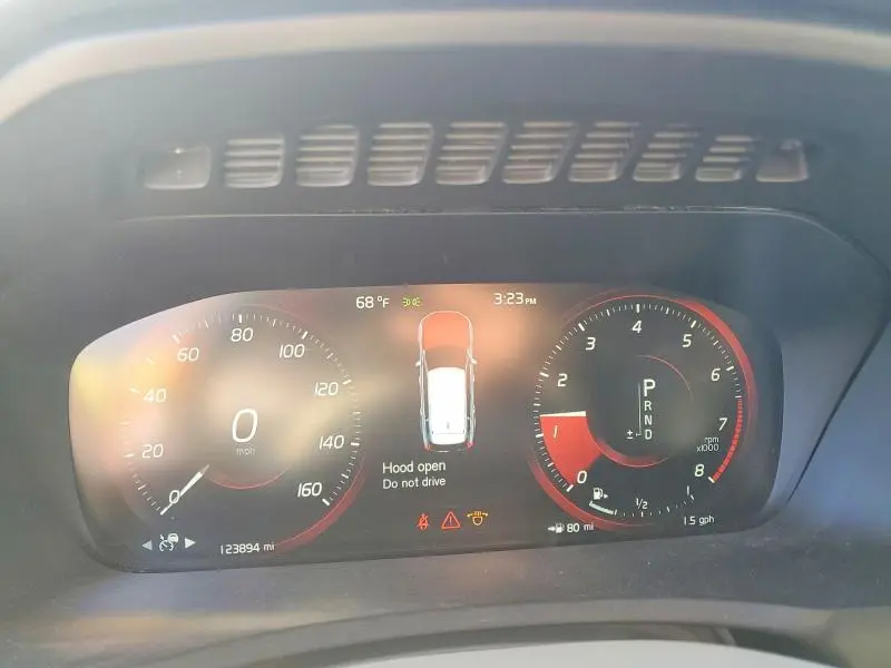 2019 VOLVO XC90 T6 MOMENTUM  