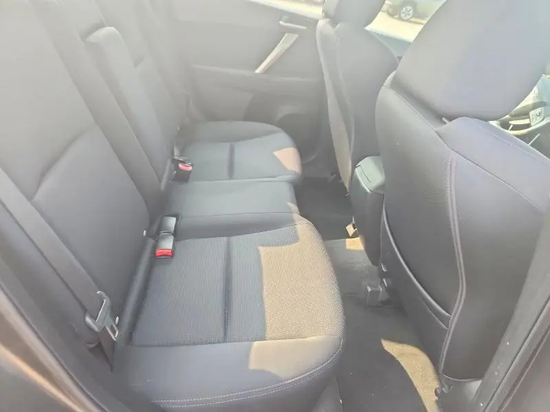 2010 MAZDA 3 S  