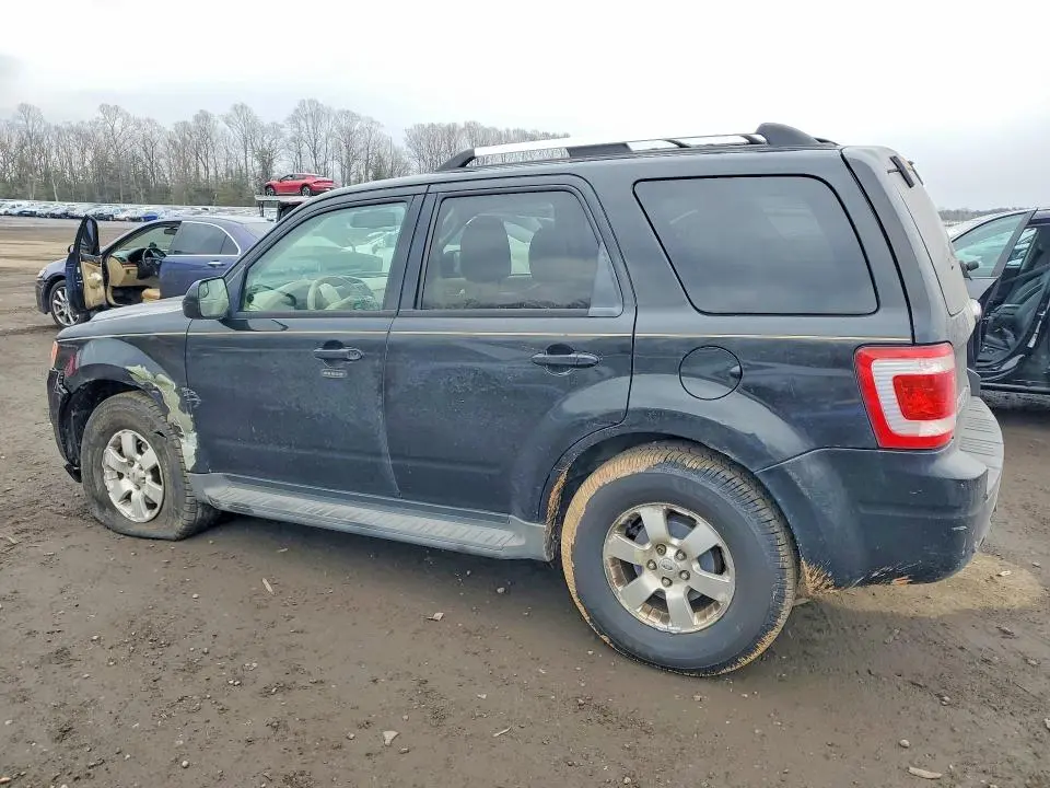 2011 FORD ESCAPE LIMITED  