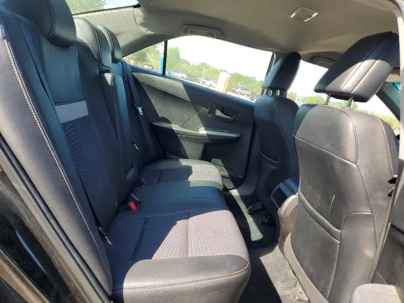 2014 TOYOTA CAMRY SE  