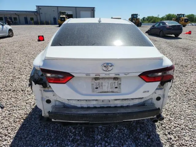 2022 TOYOTA CAMRY SE  
