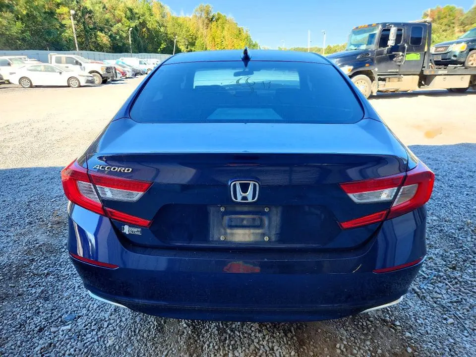 2019 HONDA ACCORD LX  