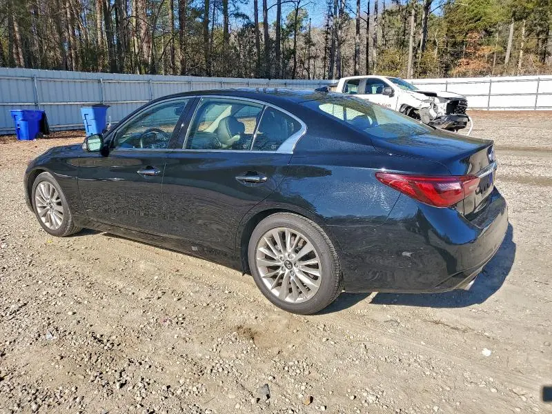 2021 INFINITI Q50 LUXE  