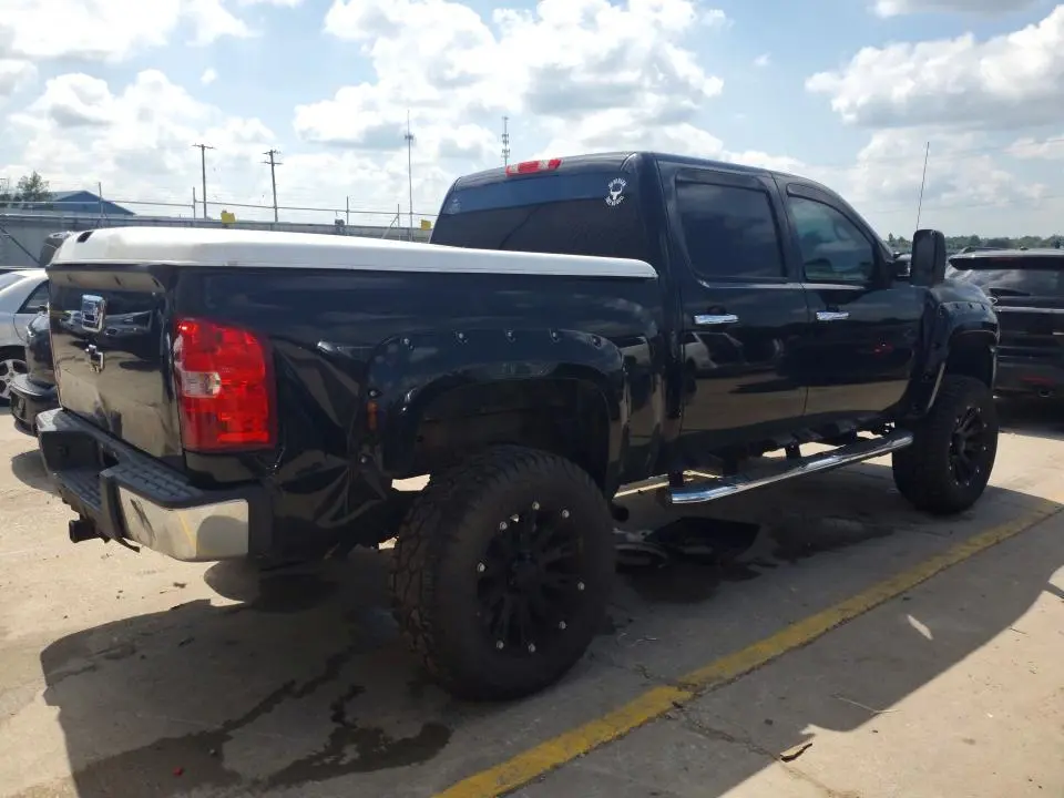 2011 CHEVROLET SILVERADO K1500 LT  
