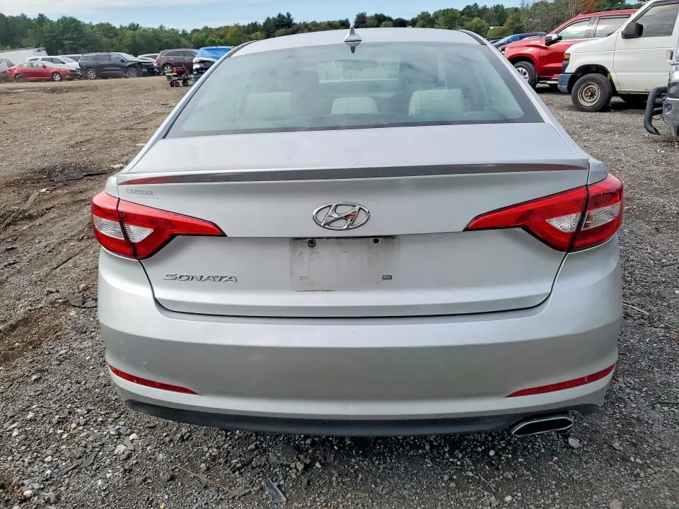 2017 HYUNDAI SONATA SE  