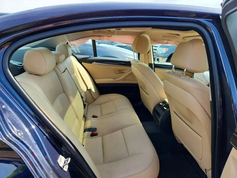 2016 BMW 528 XI  