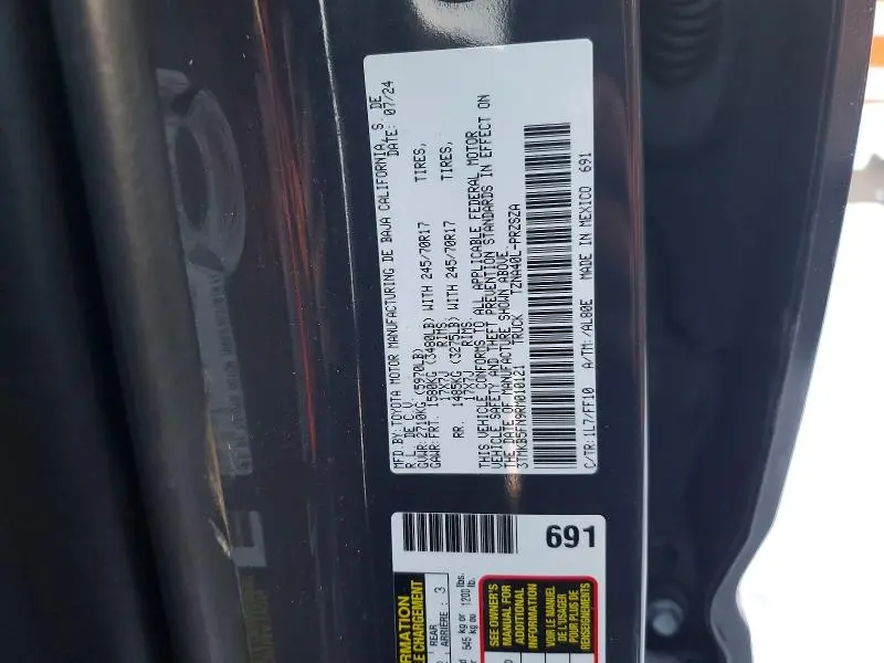 2024 TOYOTA TACOMA SR5  