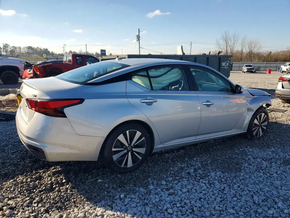 2021 NISSAN ALTIMA 2.5 SV  