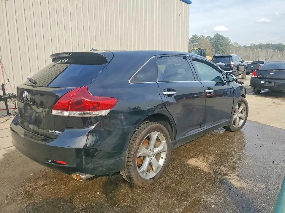 2013 TOYOTA VENZA XLE  