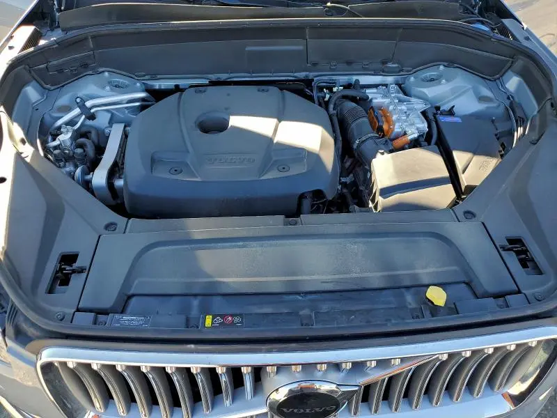 2024 VOLVO XC90 PLUS  