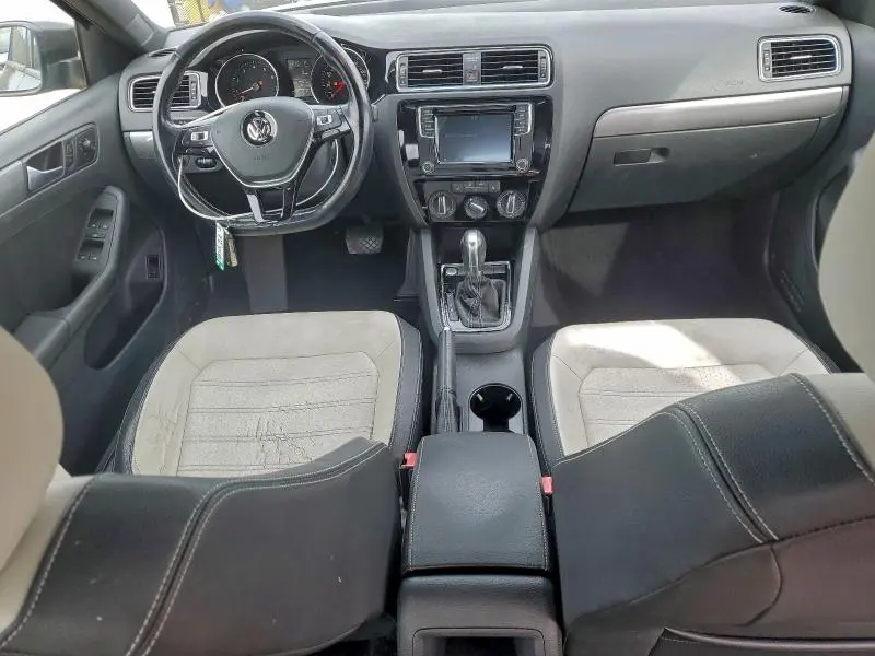 2016 VOLKSWAGEN JETTA SPORT  