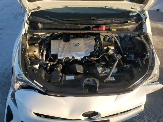 2017 TOYOTA PRIUS   