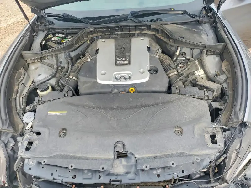 2018 INFINITI Q70 3.7 LUXE  