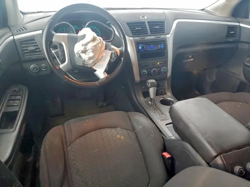 2011 CHEVROLET TRAVERSE LT  