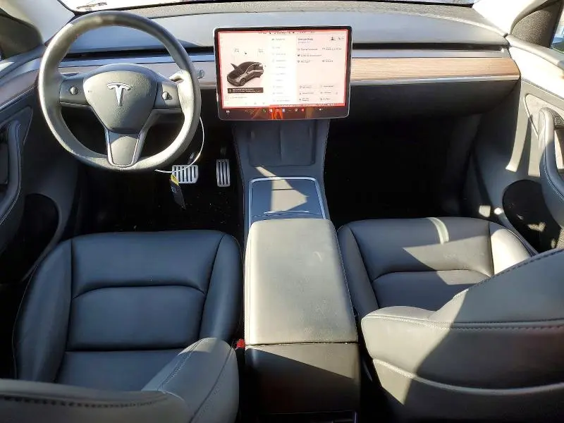 2025 TESLA MODEL Y   