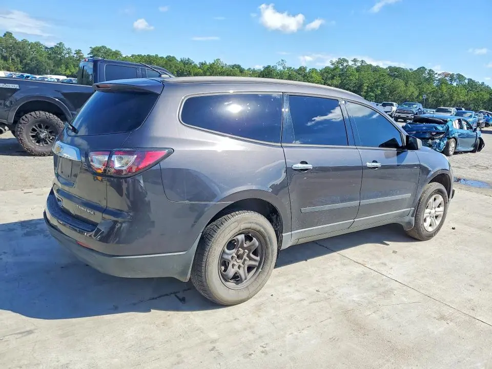 2014 CHEVROLET TRAVERSE LS  