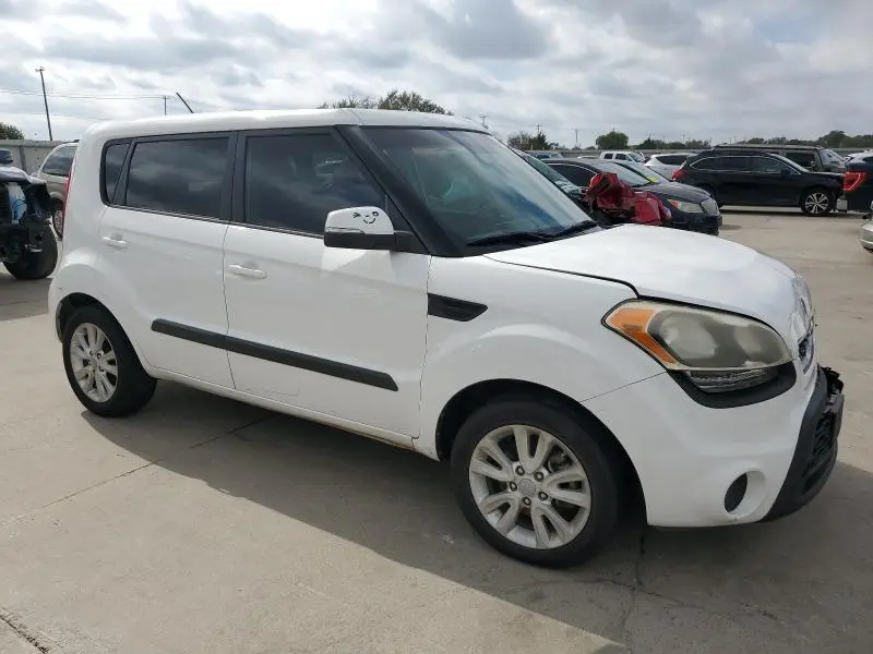 2013 KIA SOUL +  
