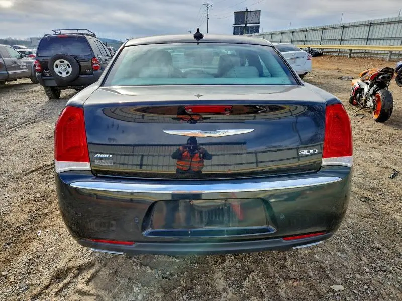 2015 CHRYSLER 300 LIMITED  