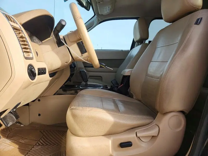 2011 FORD ESCAPE LIMITED  