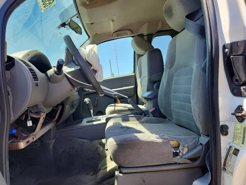 2013 NISSAN FRONTIER S  