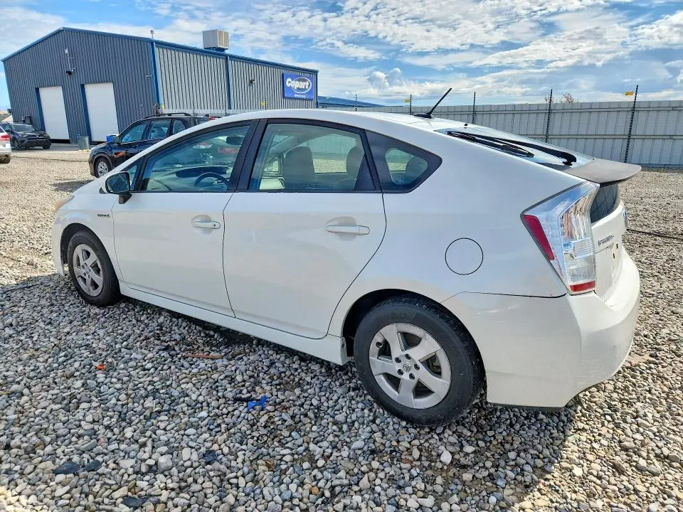2010 TOYOTA PRIUS II  