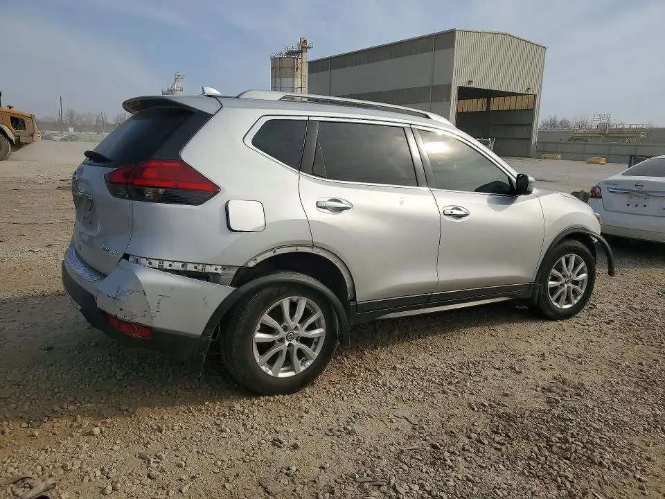 2017 NISSAN ROGUE SV  