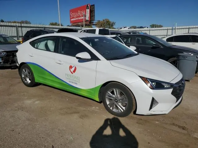 2020 HYUNDAI ELANTRA SEL  