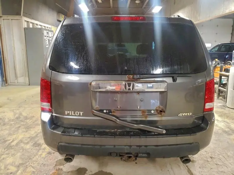 2011 HONDA PILOT EXLN  