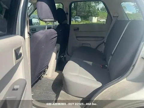 2011 FORD ESCAPE XLS