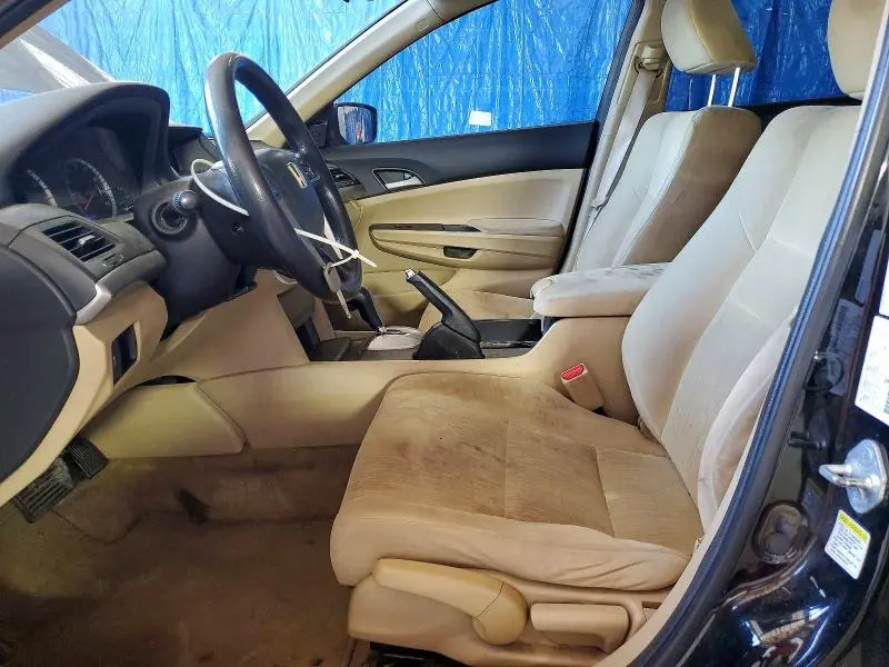 2011 HONDA ACCORD LX  