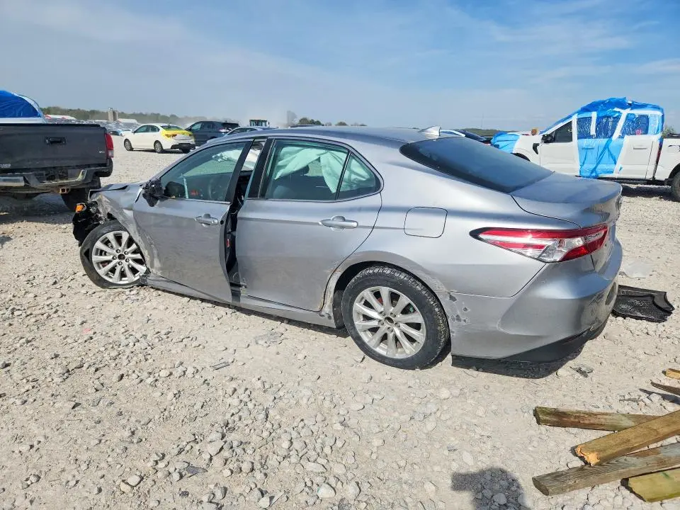 2020 TOYOTA CAMRY LE  