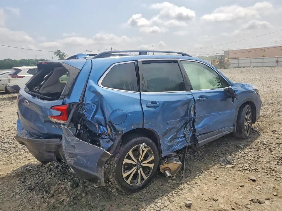 2021 SUBARU FORESTER LIMITED  