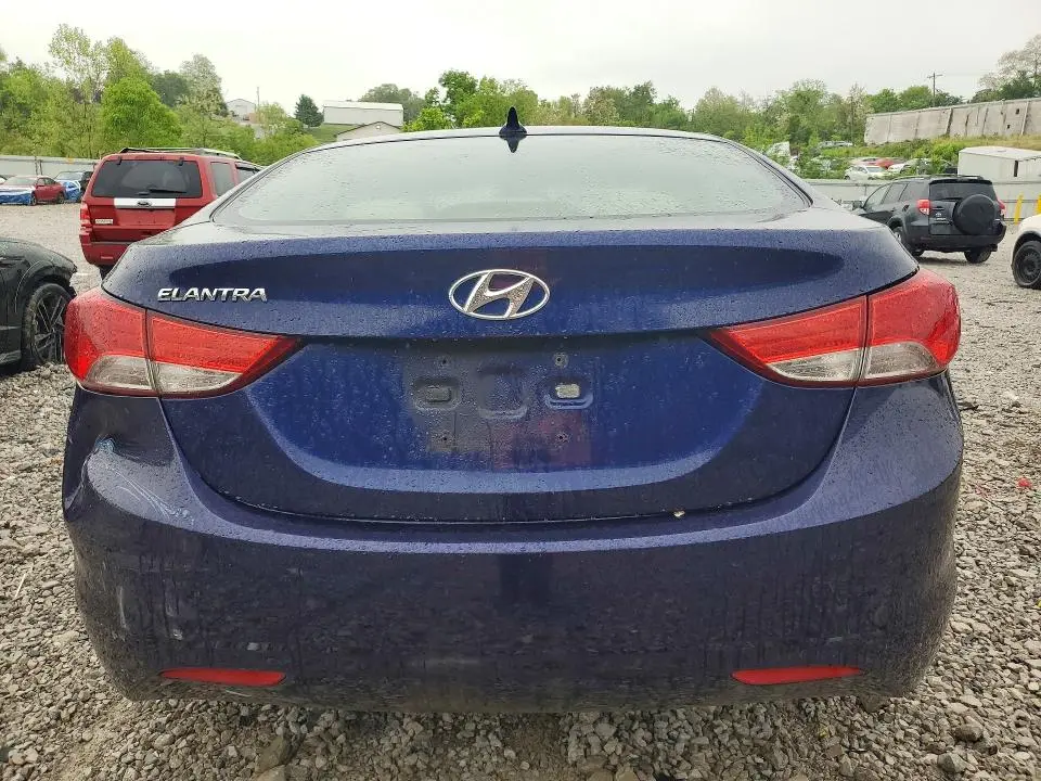 2013 HYUNDAI ELANTRA GLS  