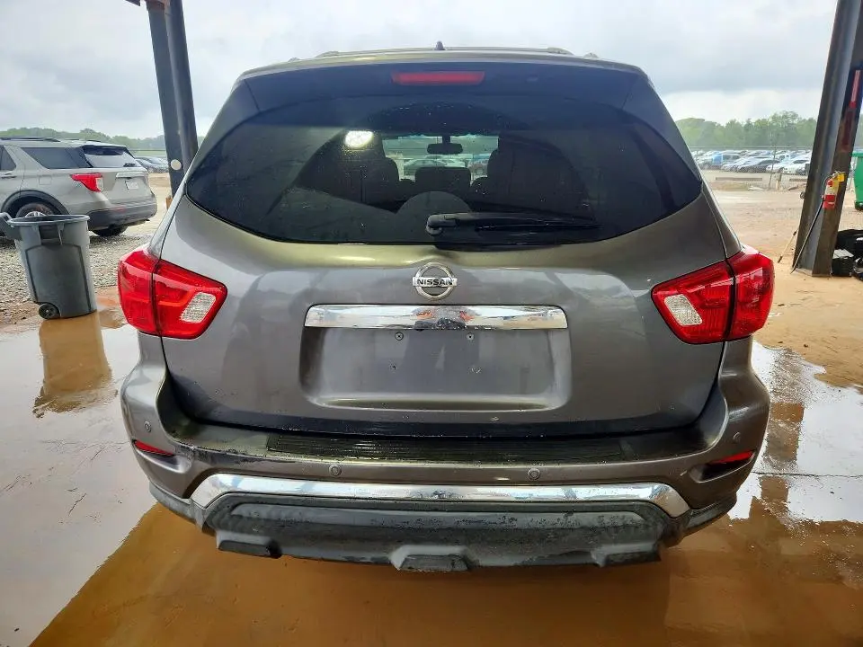 2018 NISSAN PATHFINDER SV  