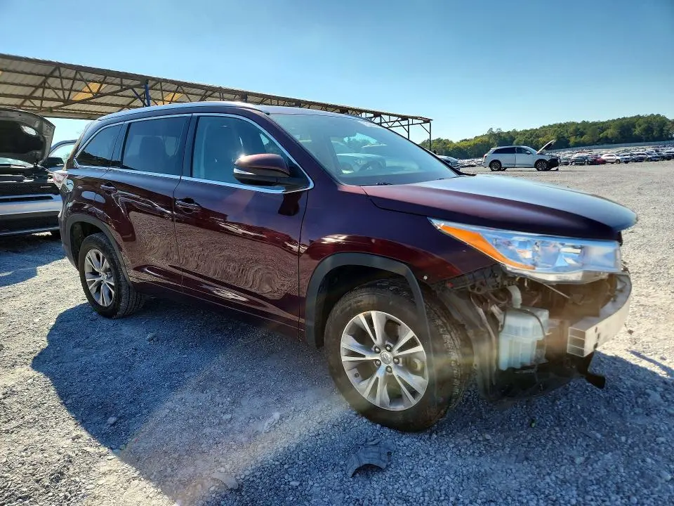 2014 TOYOTA HIGHLANDER XLE  