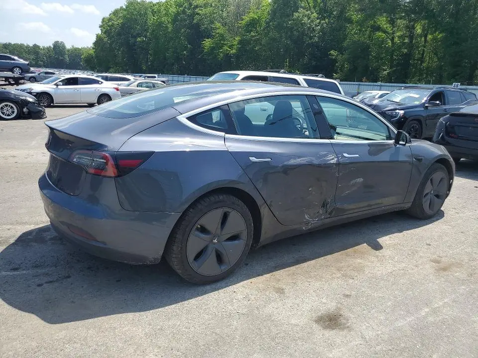 2017 TESLA MODEL 3   
