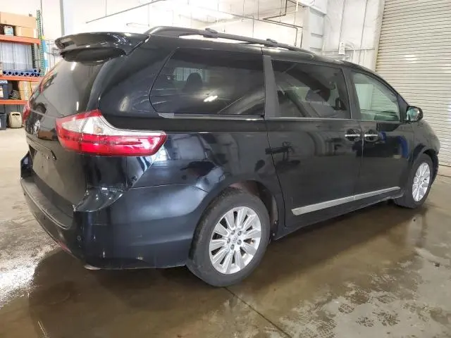 2015 TOYOTA SIENNA XLE  