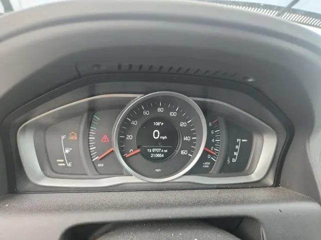 2017 VOLVO XC60 T5 DYNAMIC  