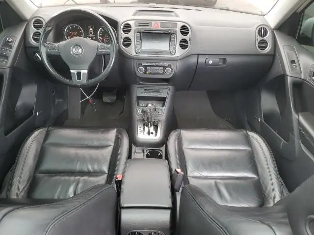 2011 VOLKSWAGEN TIGUAN S  
