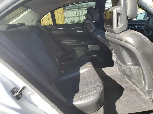 2011 MERCEDES-BENZ S 550  