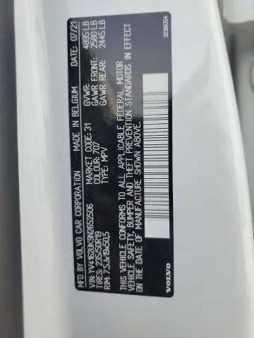 2022 VOLVO XC40 T5 MOMENTUM  